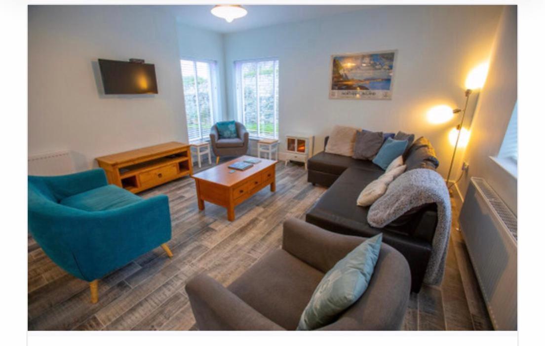 Josies Place At Waters Edge Self Catering Apartment Glenarm Eksteriør billede
